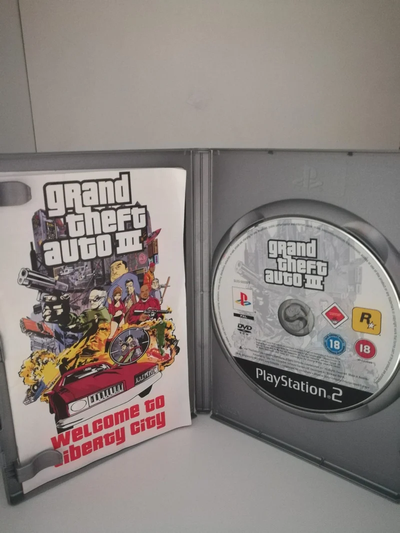 GRAND THEFT AUTO III PS2 (senza custodia-rubata in fiera)