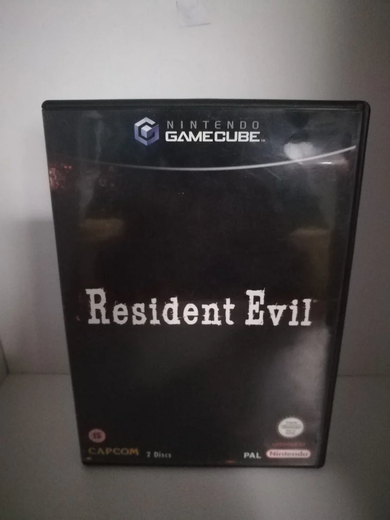 RESIDENT EVIL NINTENDO GAME CUBE (versione italiana)