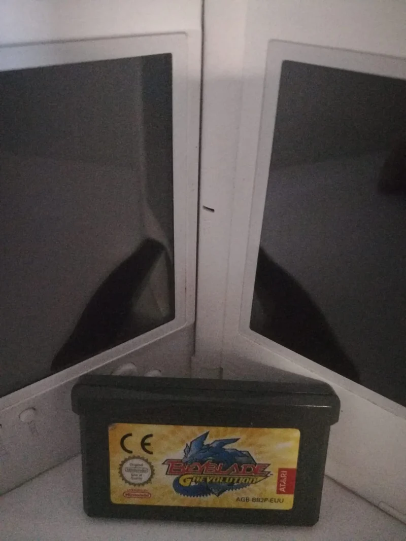 BEY BLADE G-REVOLUTION GBA NINTENDO