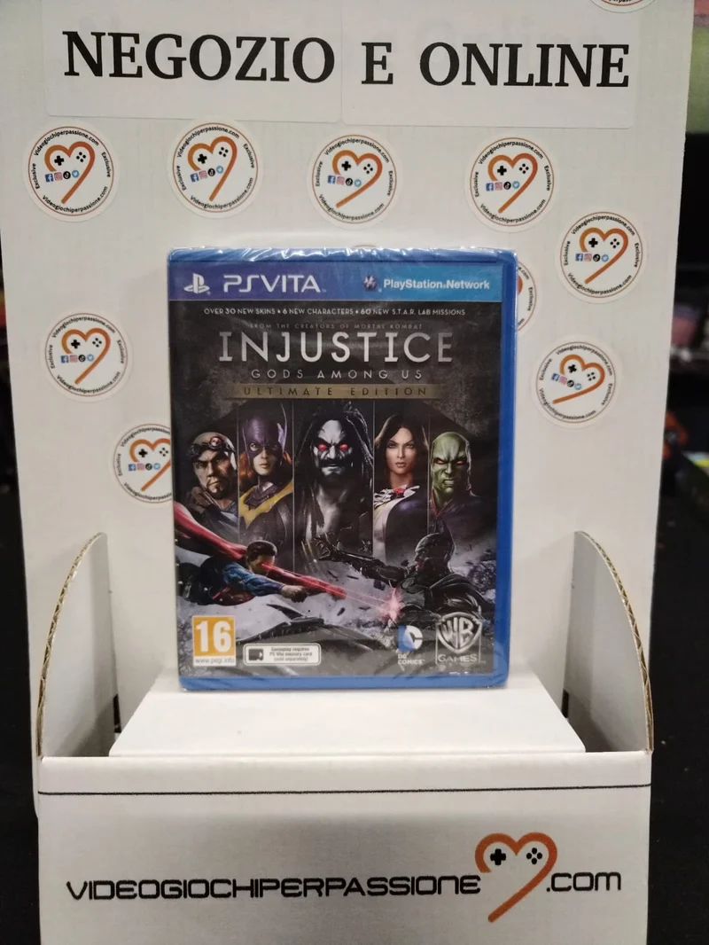 INJUSTICE GODS AMONG US ULTIMATE EDITION PS VITA EDIZIONE REGNO UNITO