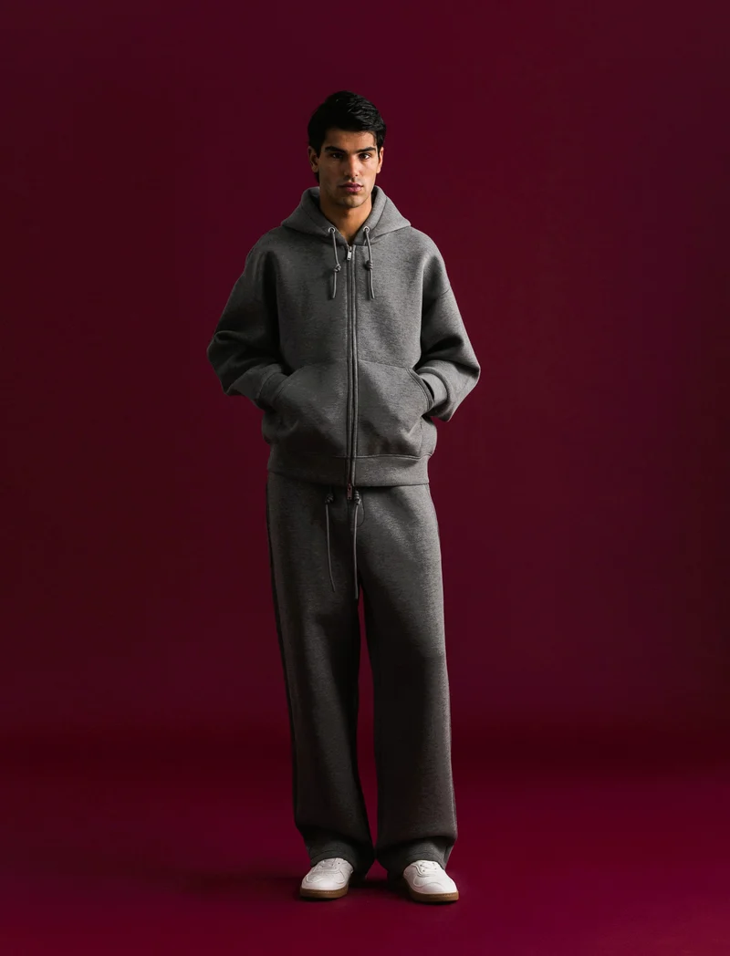 PANTALONI JOGGER IN TESSUTO TECNICO RELAXED STRAIGHT FIT - Grigio mel.