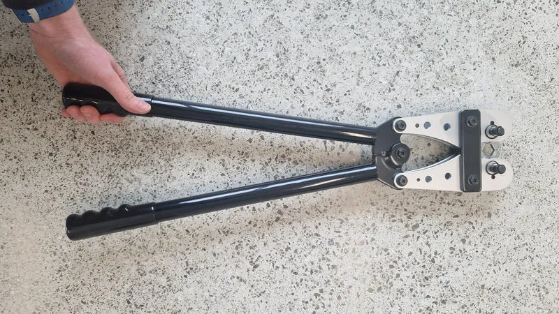 Crimpatrice per impieghi gravosi per terminali di tubi in rame / 25-150mm²