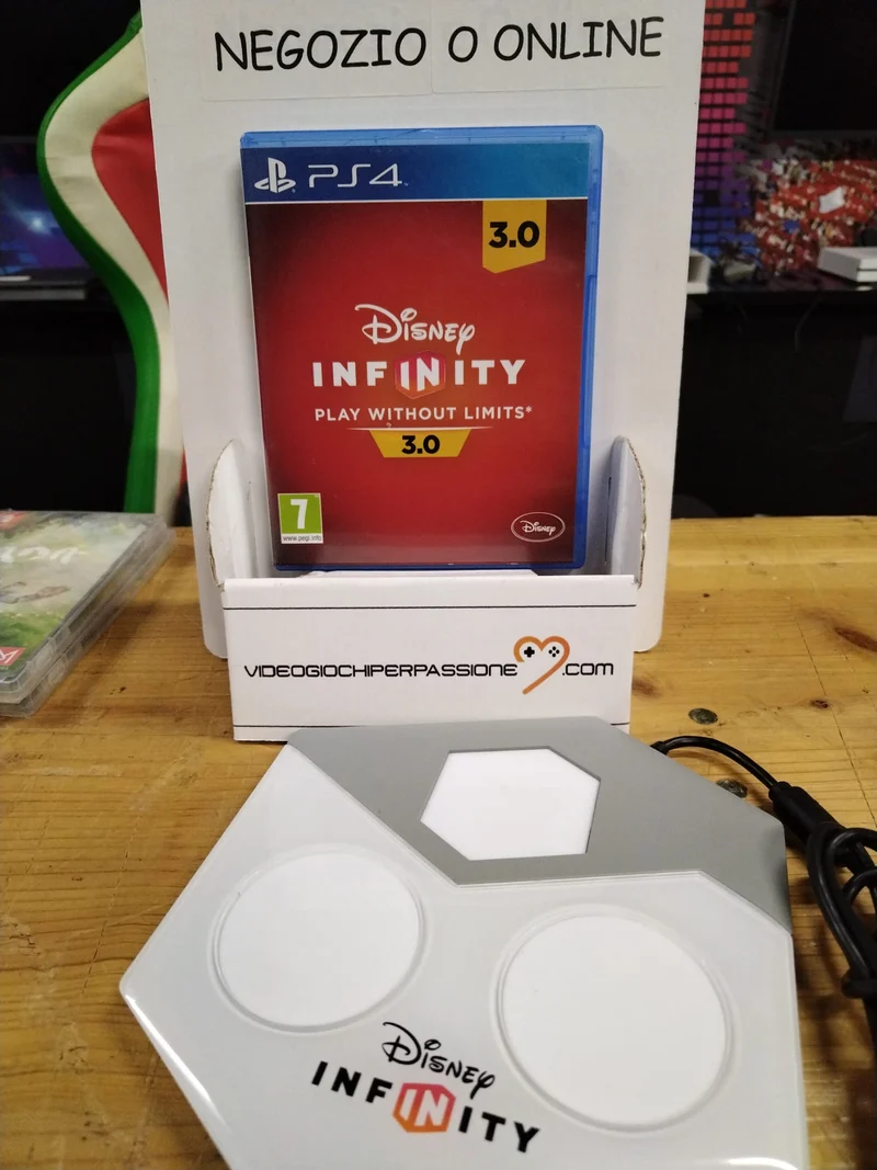 Disney Infinity 3.0: Play Without Limits PS4 (usato)(versione europea)