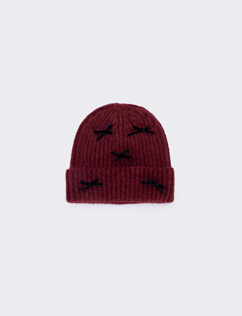 Cappello decorato con fiocchetti - Bordeaux