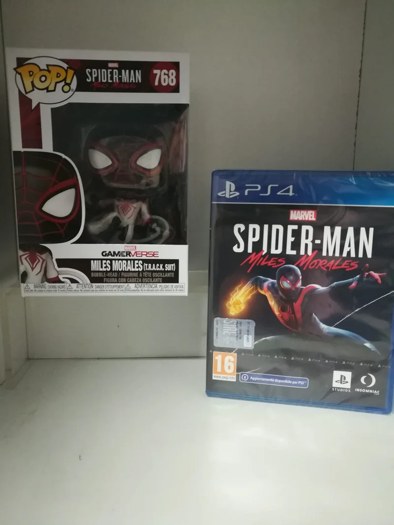 MARVEL SPIDER-MAN MILES MORALES PLAYSTATION 4 EDIZIONE ITALIANA+POP! FUNKO