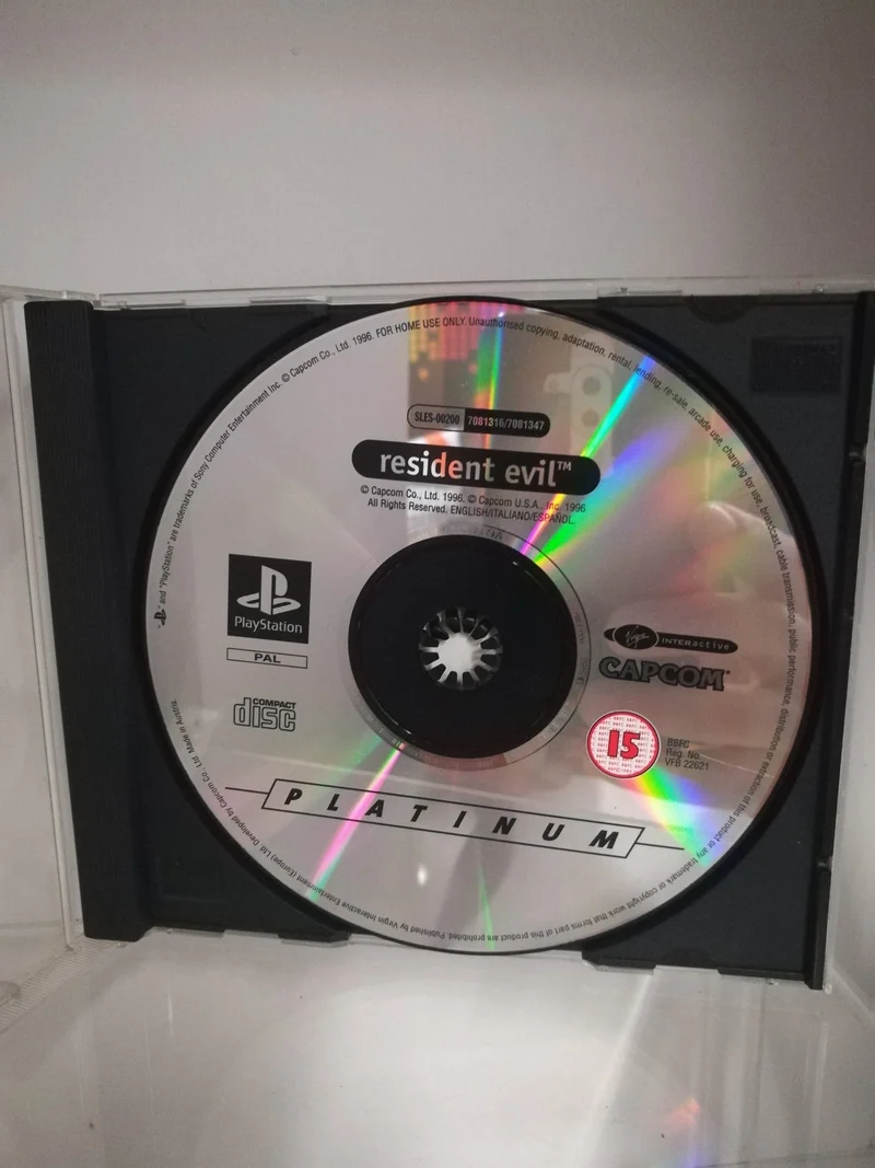 RESIDENT EVIL PS1 (usato garantito)(solo cd)
