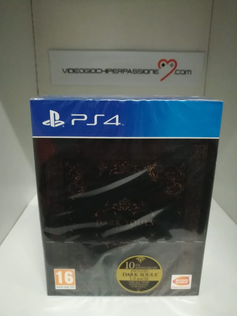 Dark Souls Trilogy Playstation 4 Edizione Regno Unito [CON ITALIANO]