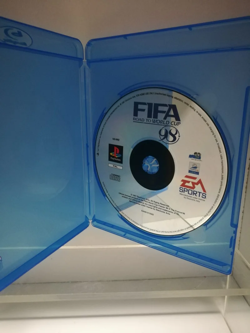 FIFA ROAD TO WORLD CUP 98 PS1 (usato garantito)(senza custodia)