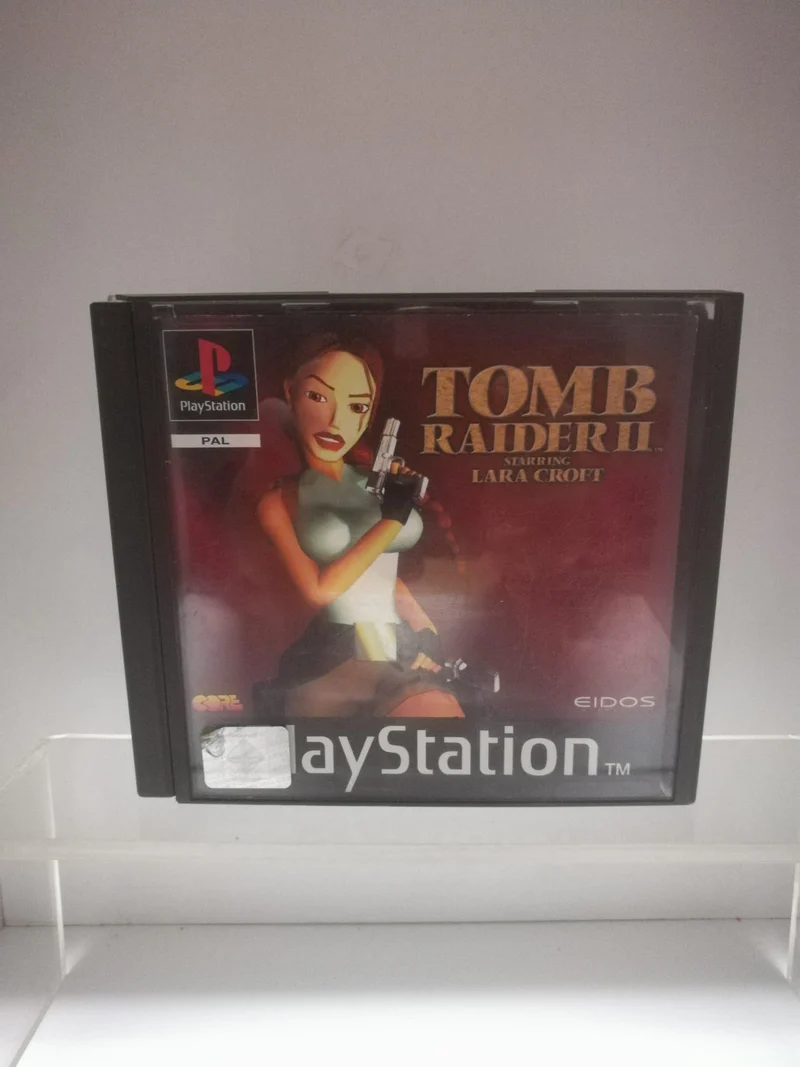 TOMB RAIDER II PS1 (usato garantito)(manca la copertina posteriore)
