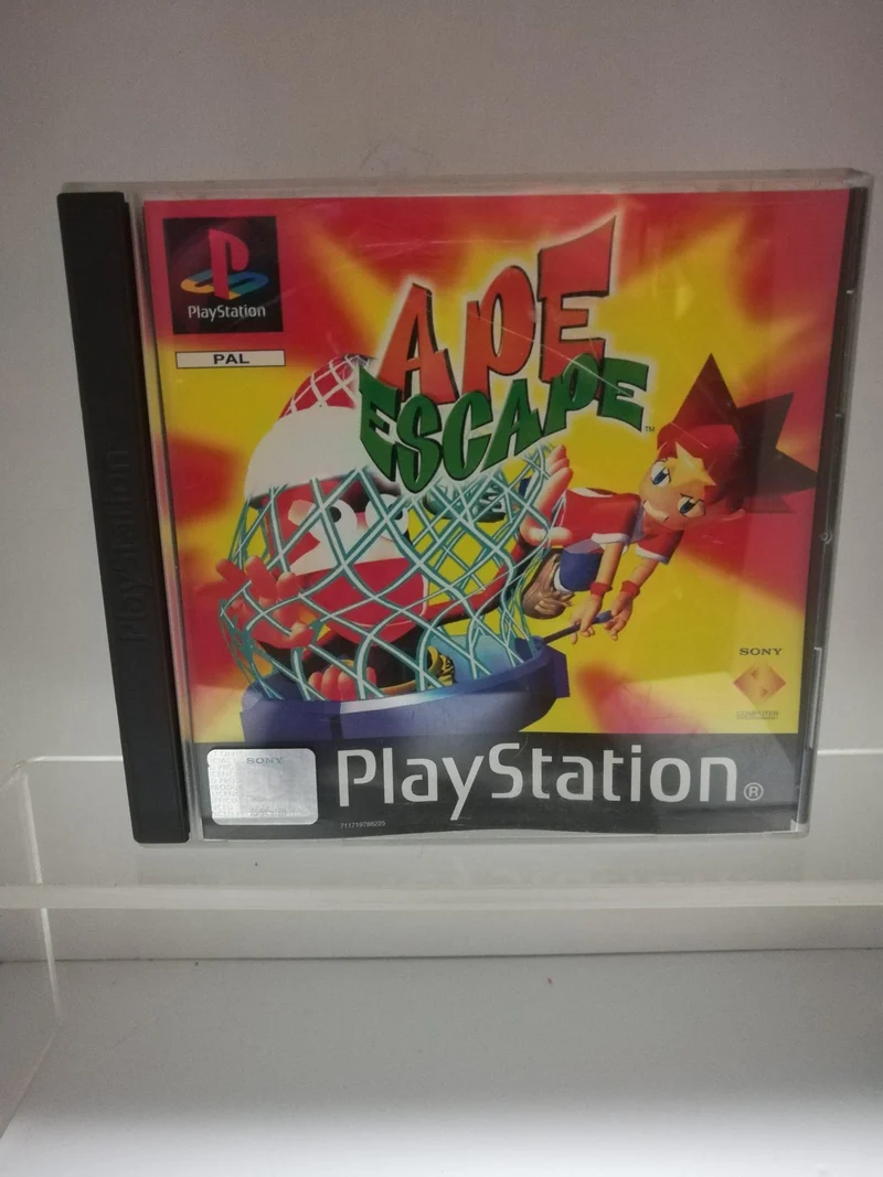 APE ESCAPE PS1 (usato garantito)
